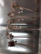 找图片上的产品，有钢模的工厂与我联系一下</strong>