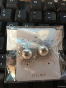 有耳钉需要做，如图，寻耳钉成品厂，有专业</strong>