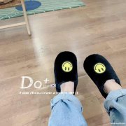 有订单，寻找这个拖鞋的厂家，直接厂家与我