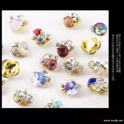 寻找下图这款钻饰加工厂，看图，有会做的加