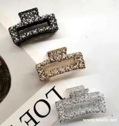 采购塑料发夹，款式如图数量每款5000个