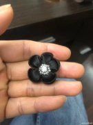 寻找做这种小花的工厂，如图所示样品，有货