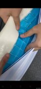 寻找做这款太空枕头的厂家，如图所示，4个