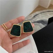 哪家有？我大量采购如图耳环 &