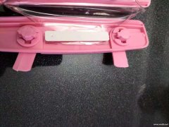 【量大】这款防水手机套谁家有？如图所示，