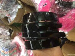 寻找做这几款货的厂家，如图所示，有的联系