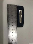寻找此款6公分四方的塑料片，数量6万个，</strong>