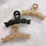 寻找有做这些发夹的厂家，如图所示，只要能