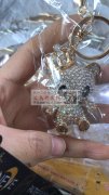寻找手工点钻的加工厂，如图两款熊，每款4