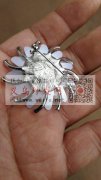 找里面3层白色花，如图所示，有的联系电话