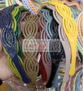 寻找如图这四款发箍样品如图，有做的工厂联</strong>