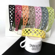 寻找如图这四款发箍样品如图，有做的工厂联