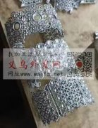 有图中这款压铸模具外发加工，有模具的加工</strong>