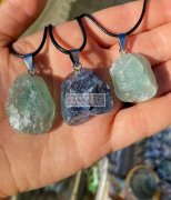 求找可做天然石包边的加工厂，现需要做图中