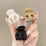 找注塑厂做如图2.5*2.5*2.5南瓜</strong>