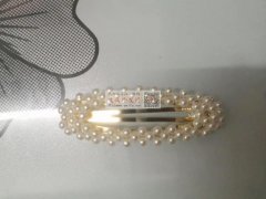 找能做如图发夹的厂家，有能做的请加我&n</strong>