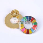 有老板做这款别针吗？寻做图中别针厂家，有</strong>