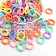 求购图片中发圈和发夹，只要现货源头厂家，</strong>