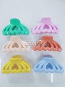 图里这3个款有做的厂家没？每款2400个