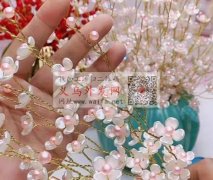 寻问有没有批发图中产品的厂家，找做这个花</strong>