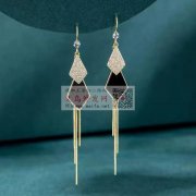 如样图所示的耳环需要现货厂家，中间商勿扰