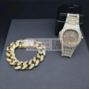 找做古巴手链厂家，材质合金，金色和银色两