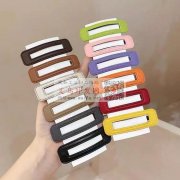 图中发夹要现货两万套，寻东阳做这款&nb</strong>