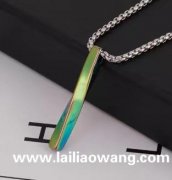 不锈钢吊坠有厂家吗？寻图片这样的。要一样的颜色，有做的联系</strong>