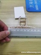 找图里这个发夹模具的厂家，有这款的请联系我</strong>
