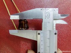 寻图片珠子，找做这个的工厂，做这个珠子的老板联系</strong>