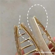 采购图片夹子上这个圈起来的配件，有做这个产品的联系</strong>