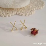 寻找如图耳环，价格有优势的优先，非厂家勿扰