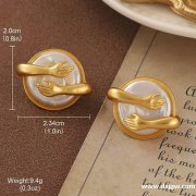 求购现货，有图上这种款式耳环的厂家联系